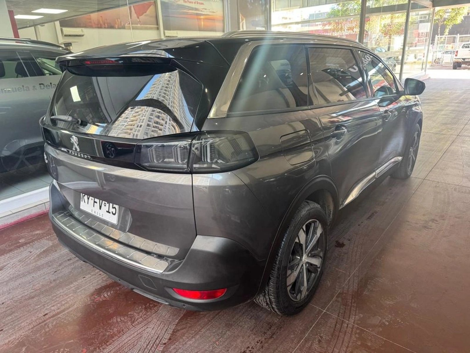 Peugeot 5008 Allure Pack 2022 - Foto 4 de 13