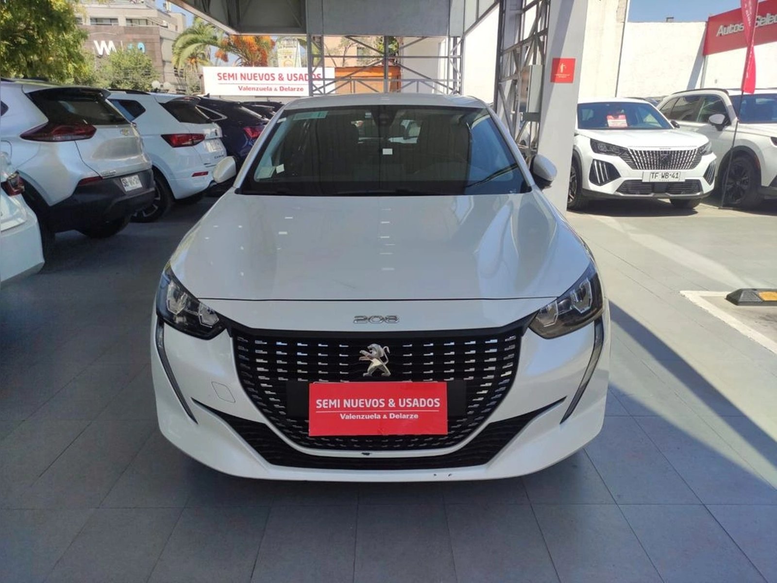 Peugeot 208 1.2 PURETECH ACTIVE PACK 4X2 75 MT 5P 2022 - Foto 2 de 9