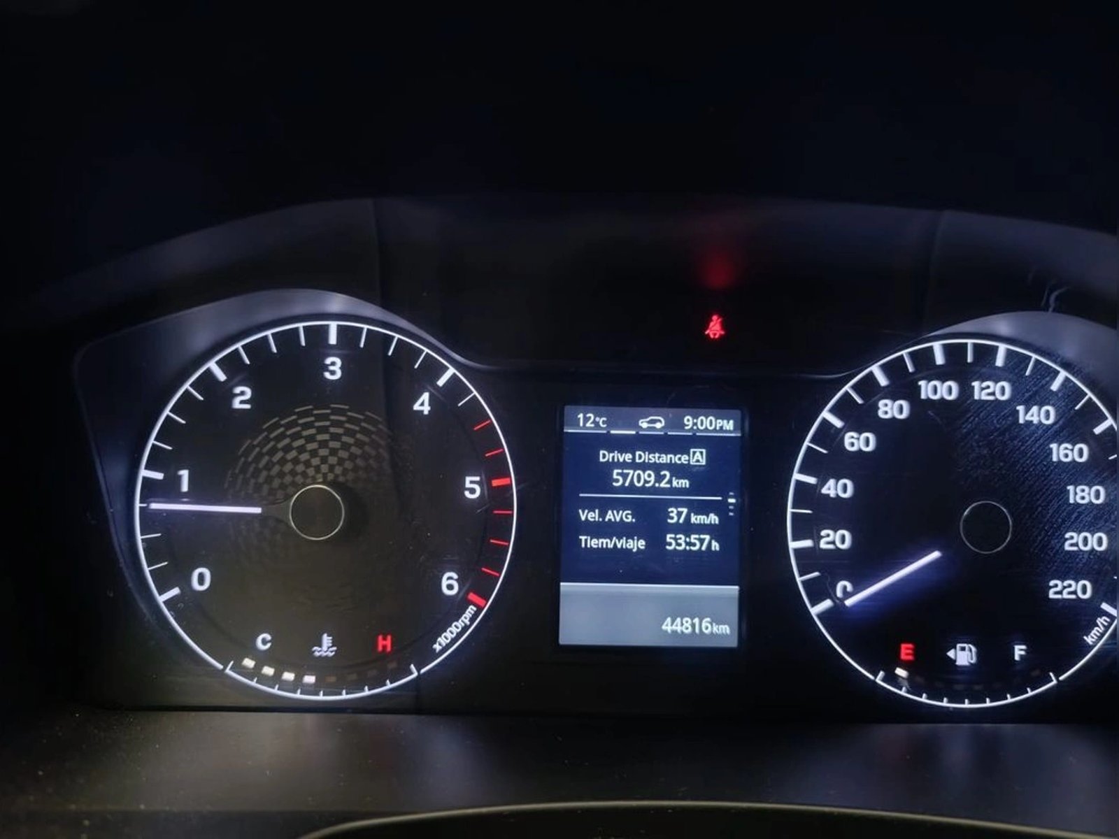 SSANGYONG GRAND MUSSO GLX 2024 - Imagen 17 de 20