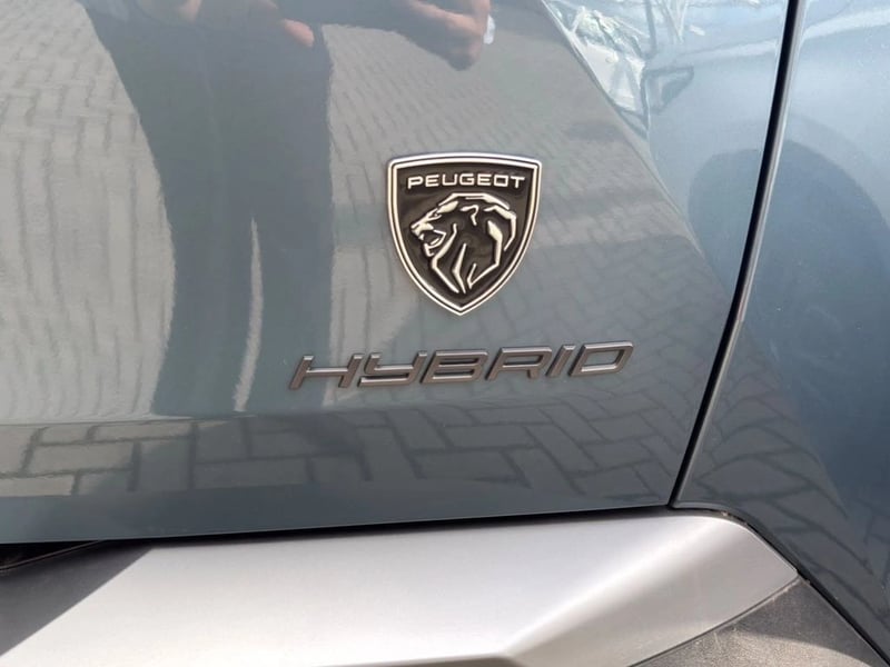 Peugeot 3008 P64 ALLURE MHEV 136 EDCT6 2026 - Imagen 17 de 19