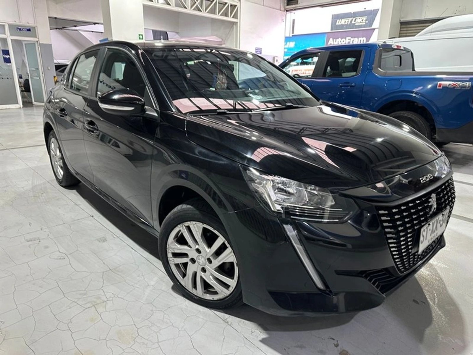 Peugeot 208 Style Puretech 75 2023 - Imagen 4 de 4