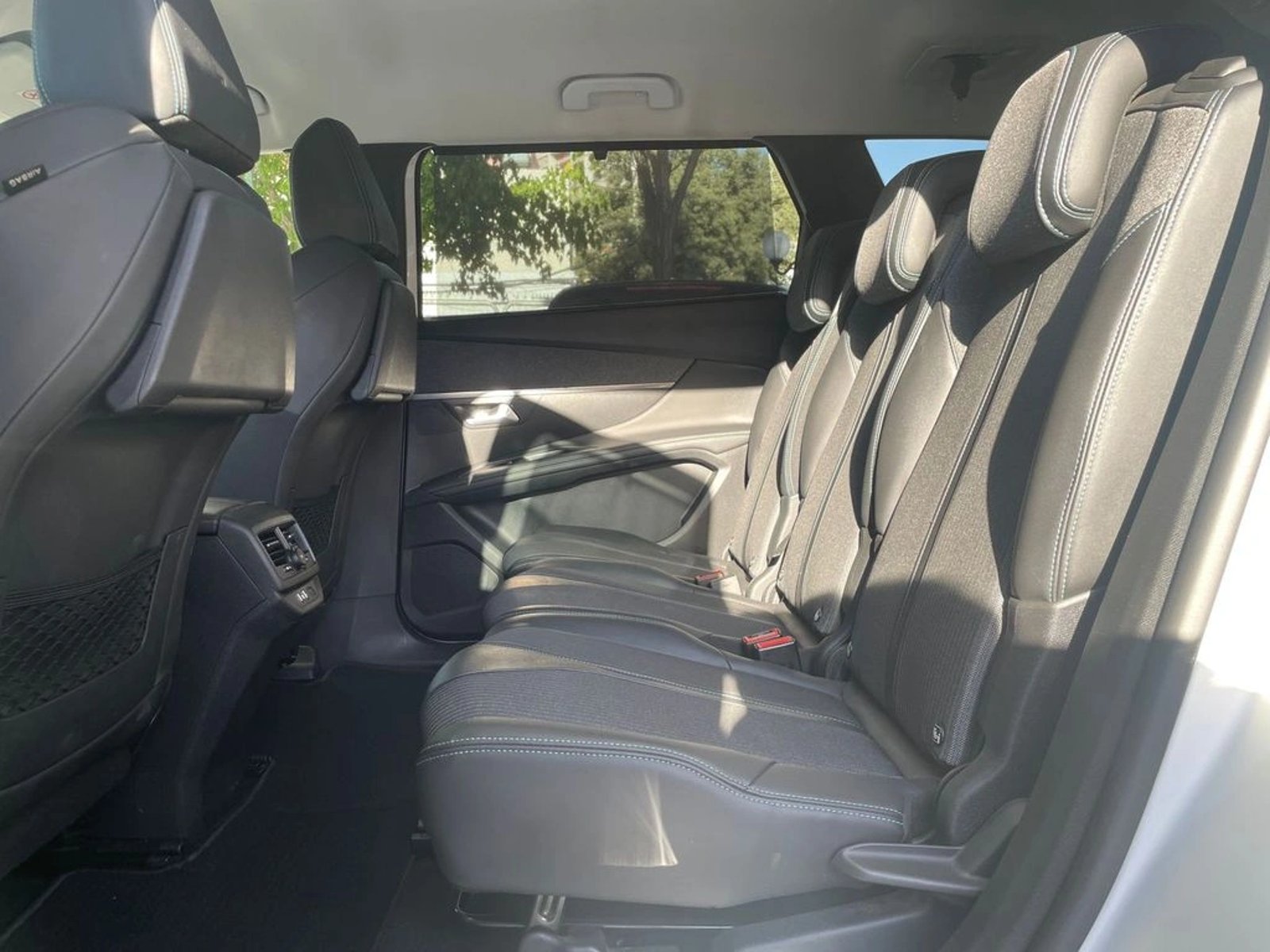 PEUGEOT 5008 Allure BlueHDi 130 EAT8 2022 - Imagen 13 de 19