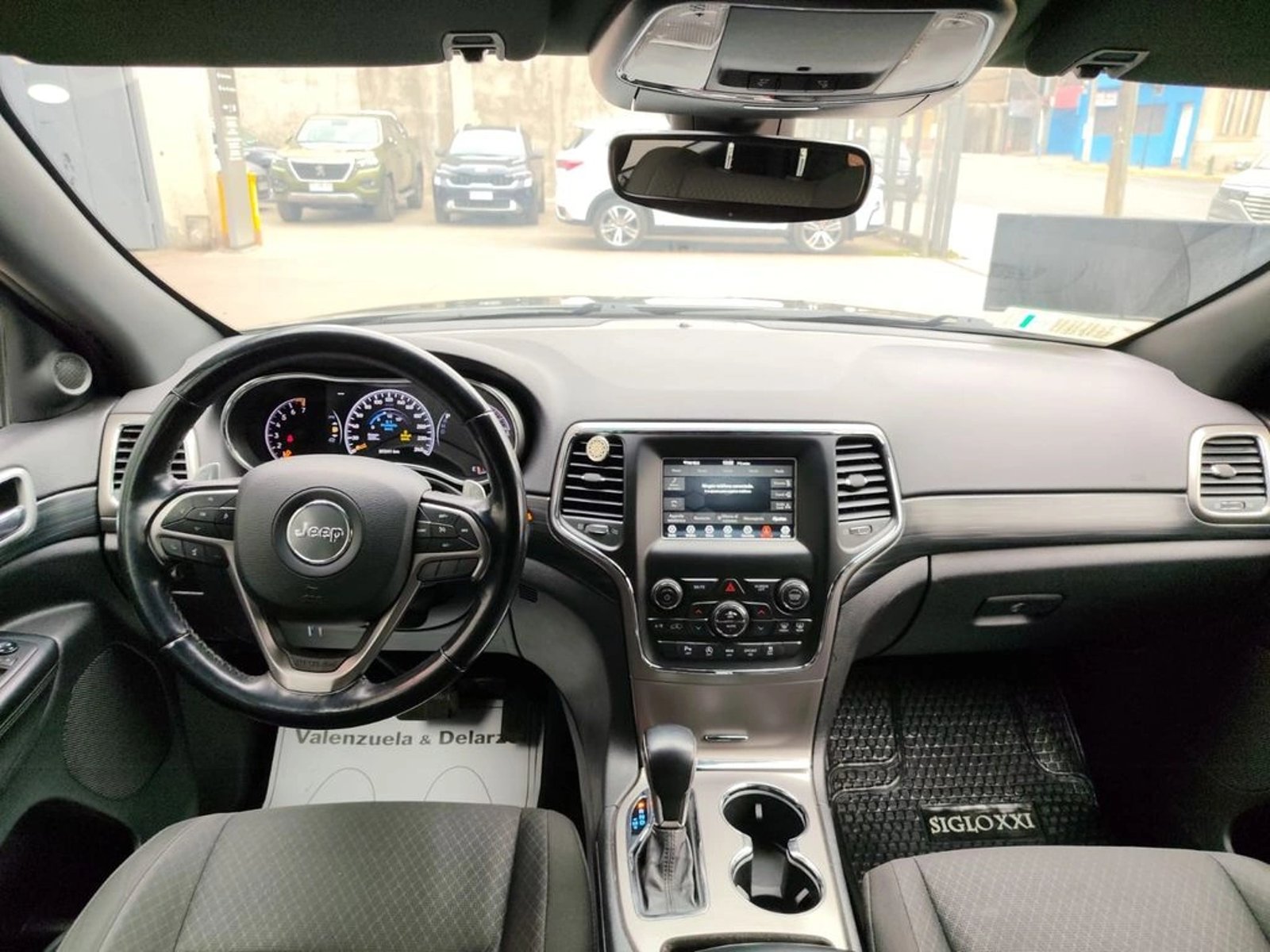 Jeep GRAND CHEROKEE Laredo 4X2 3.6L 2021 - Imagen 11 de 14