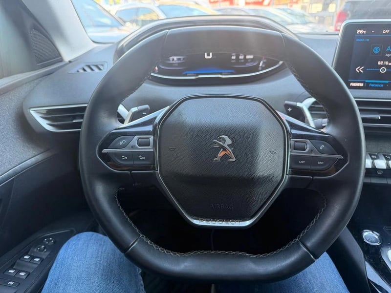 Peugeot 3008 ALLURE 165HP 1.6 AUT 2020 - Imagen 10 de 13