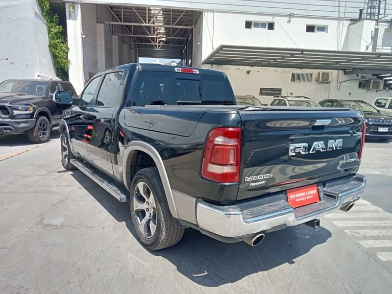 RAM 1500 Laramie 2020 - Imagen 6 de 18