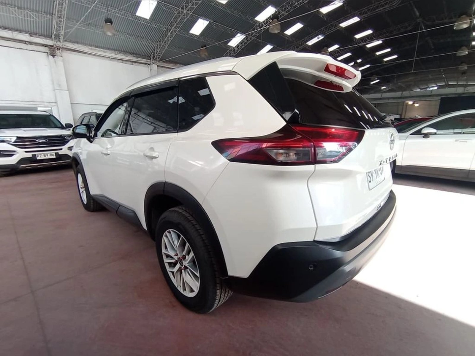 Nissan X-TRAIL 4X2 2.5 AUT 2023 - Imagen 7 de 15