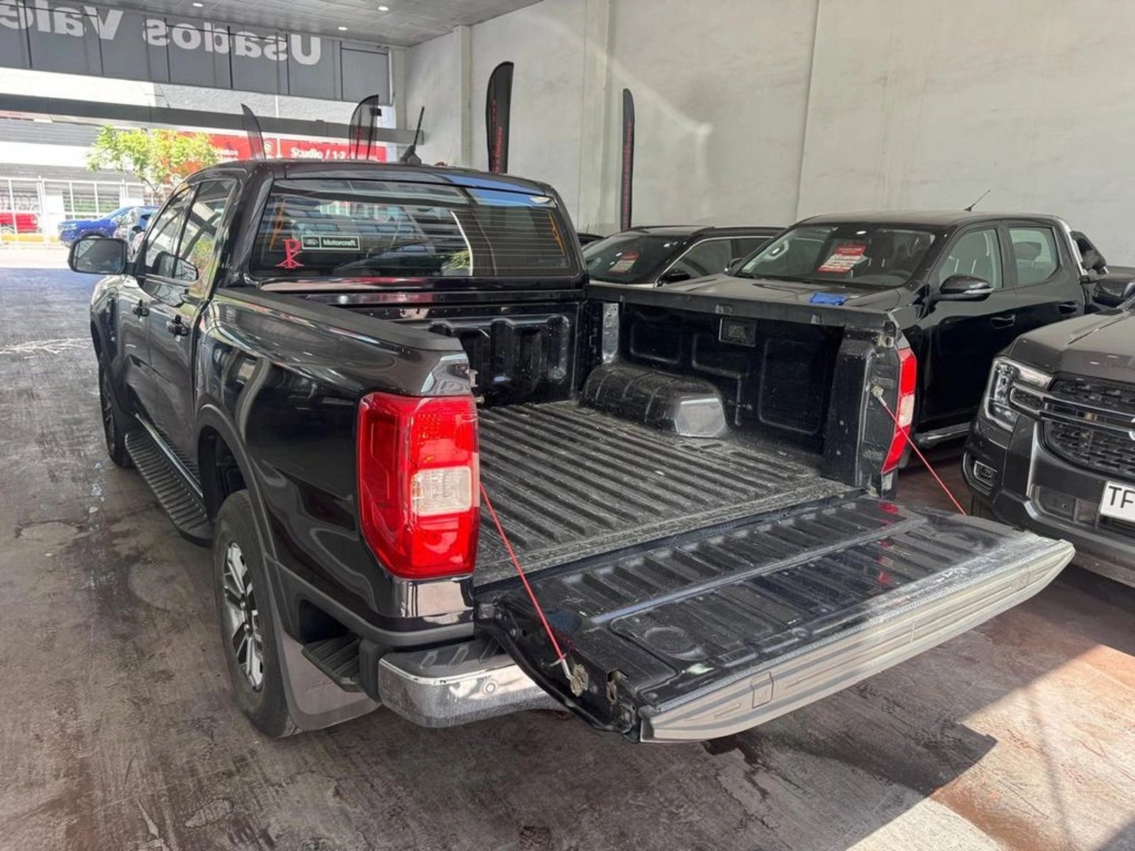 FORD RANGER XLT 4x2 2.0L AT 2024 - Imagen 7 de 17