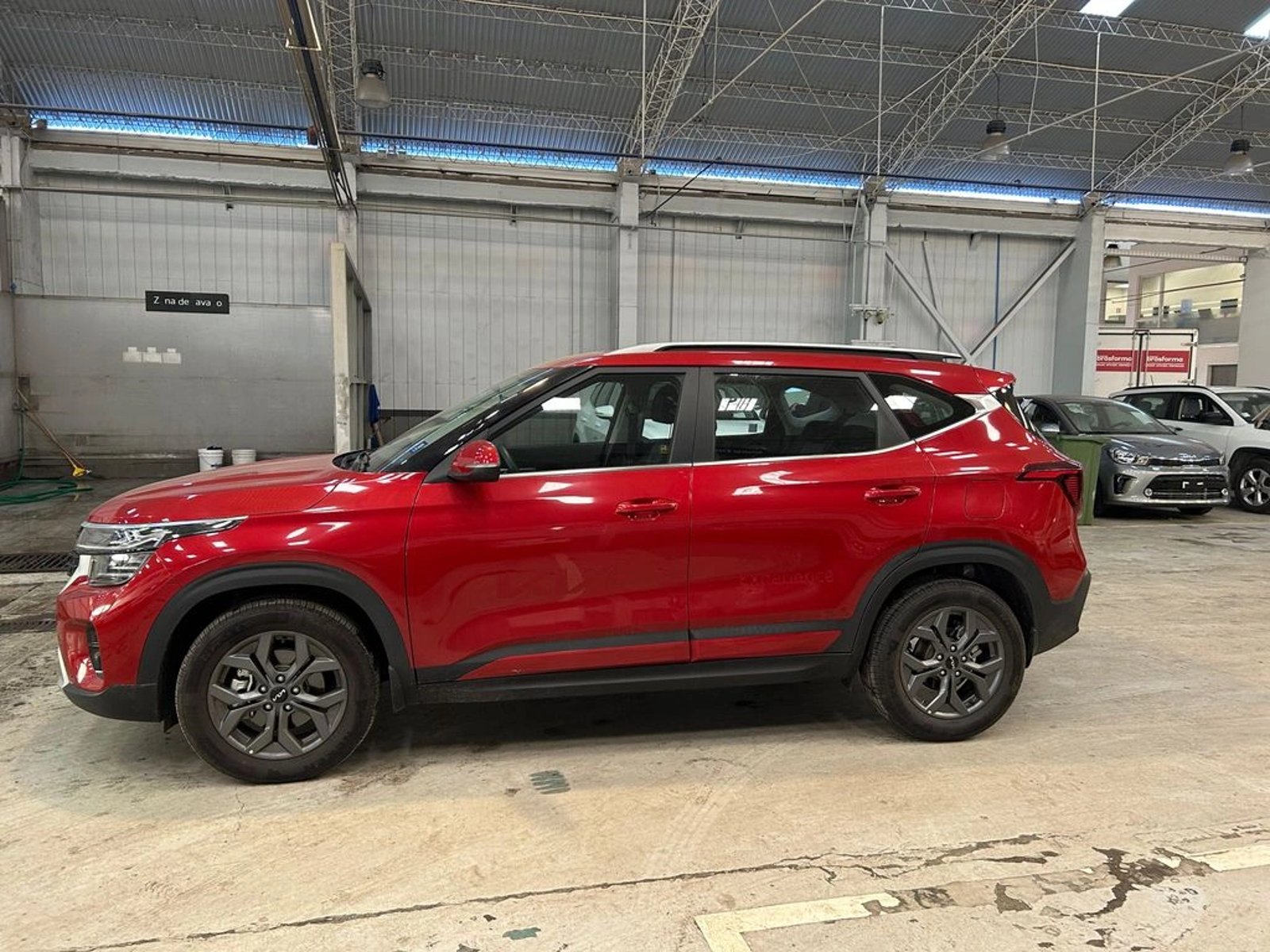Kia SELTOS EX 1.4L 7DCT TURBO-GDI 2025 - Foto 2 de 13