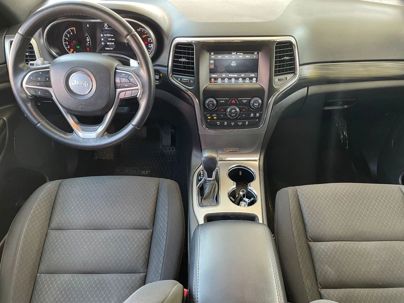 JEEP GRAND CHEROKEE Laredo Sport 2022 - Imagen 15 de 20