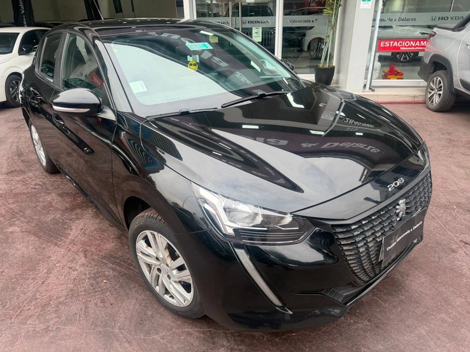 Peugeot 208 Style Puretech 75 2023 - Imagen 3 de 13