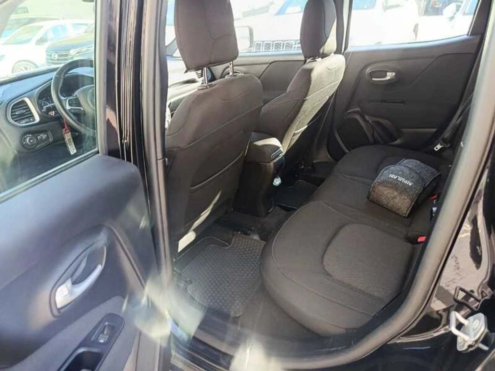 JEEP RENEGADE LX  AT 2022 - Imagen 10 de 18