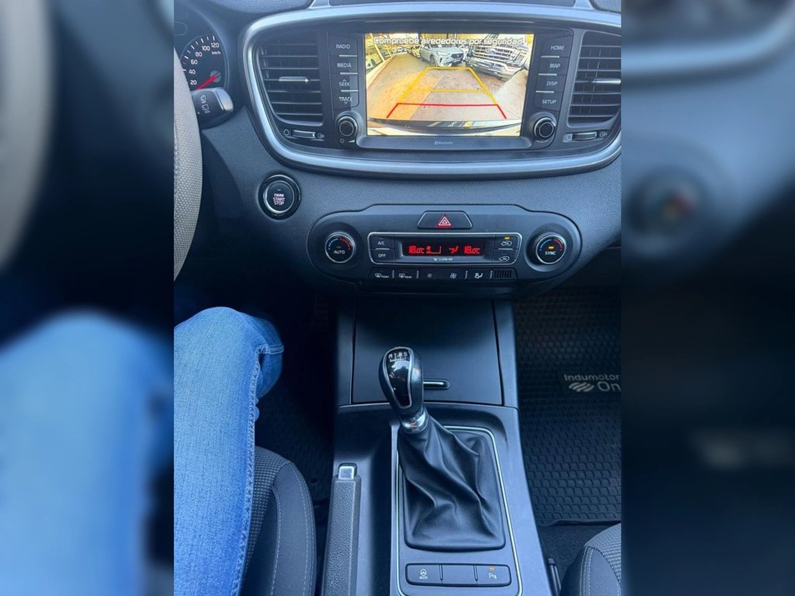 KIA SORENTO DOHC 2.4 2019 - Imagen 15 de 20