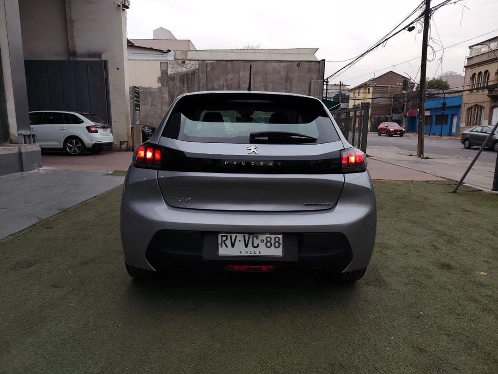 Peugeot 208 Active Pack Puretech 75 MT5 2022 - Imagen 6 de 15
