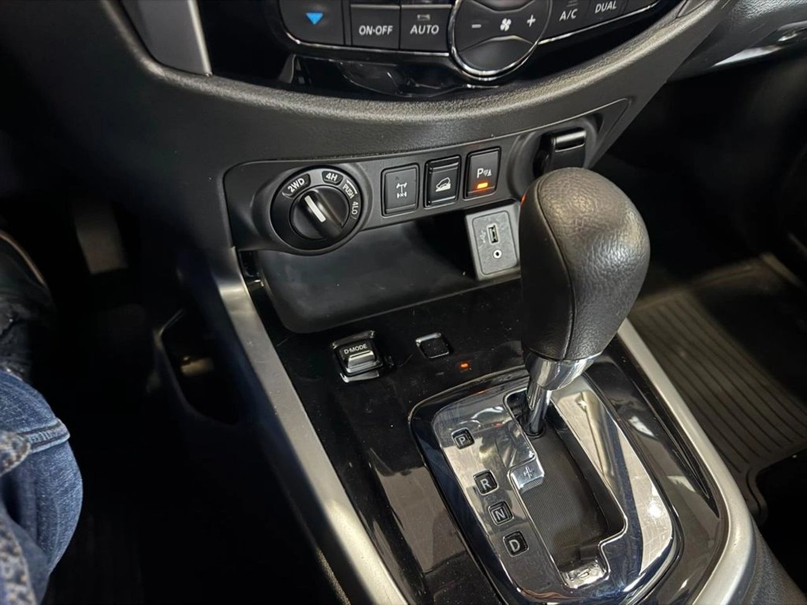 NISSAN NAVARA 2.3D DC XE 2024 - Imagen 10 de 16