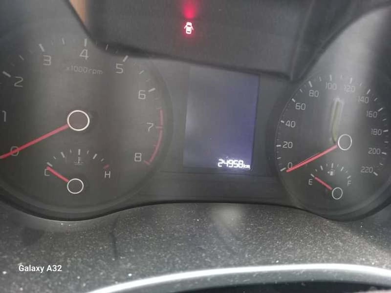 Kia RIO 4 6MT 1.4 2022 - Imagen 5 de 5
