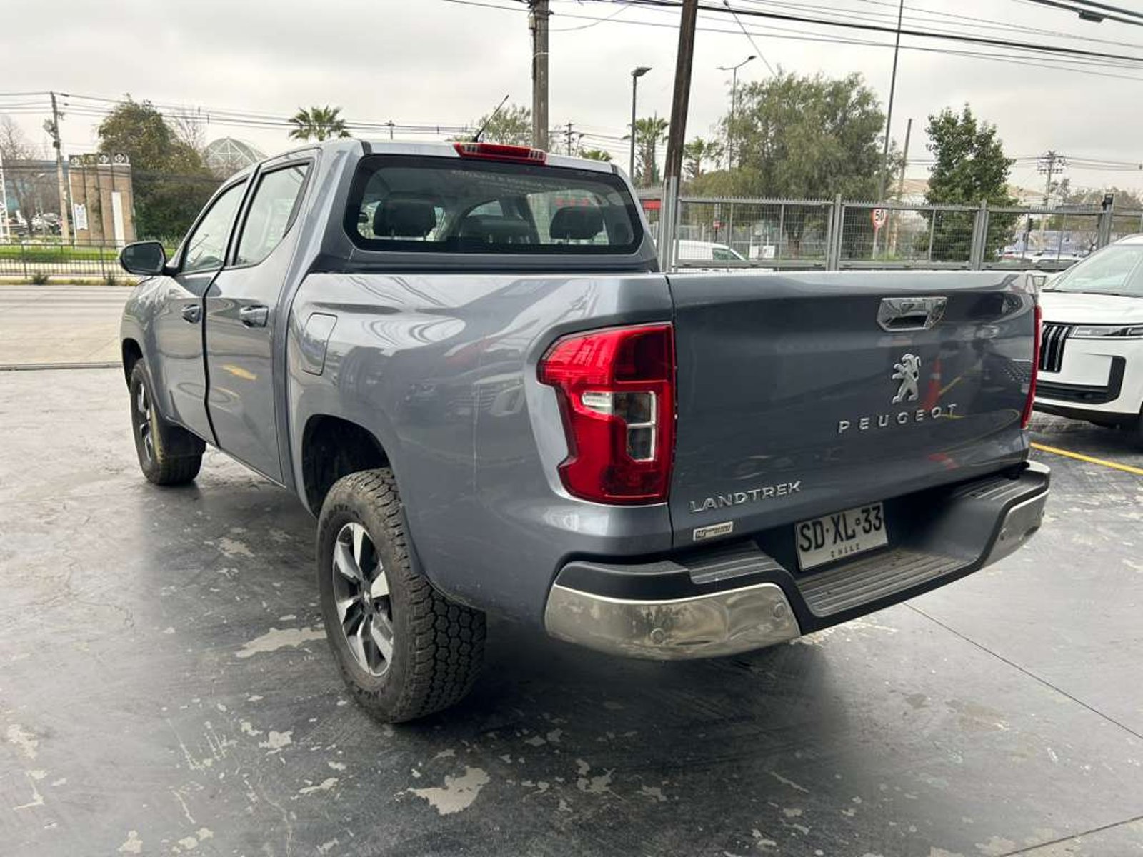 PEUGEOT LANDTREK Action4 BlueHDi 180 4x4 MT 2022 - Imagen 8 de 18
