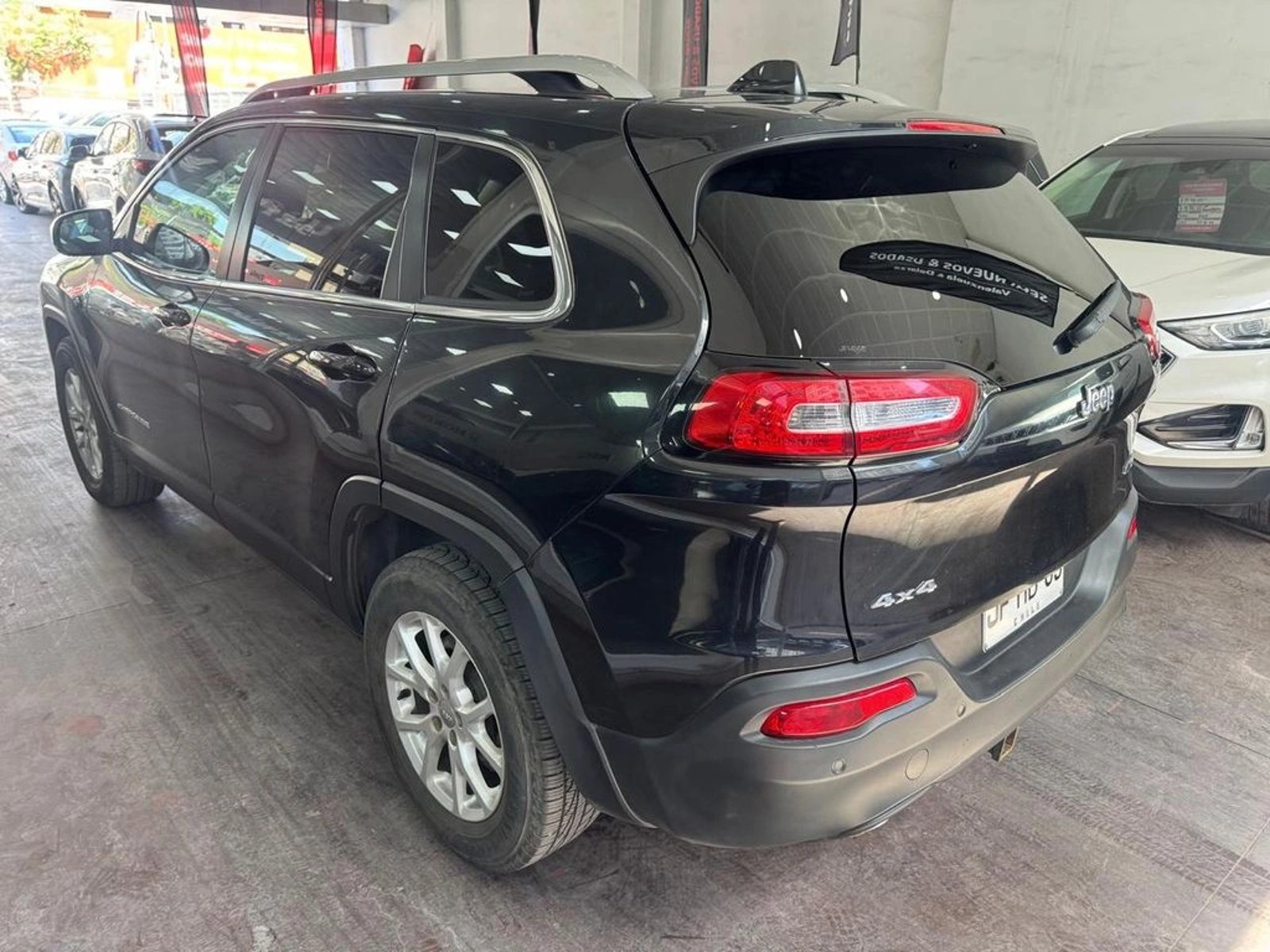 JEEP CHEROKEE LONGITUD 4X4 2.4 2017 - Imagen 6 de 17
