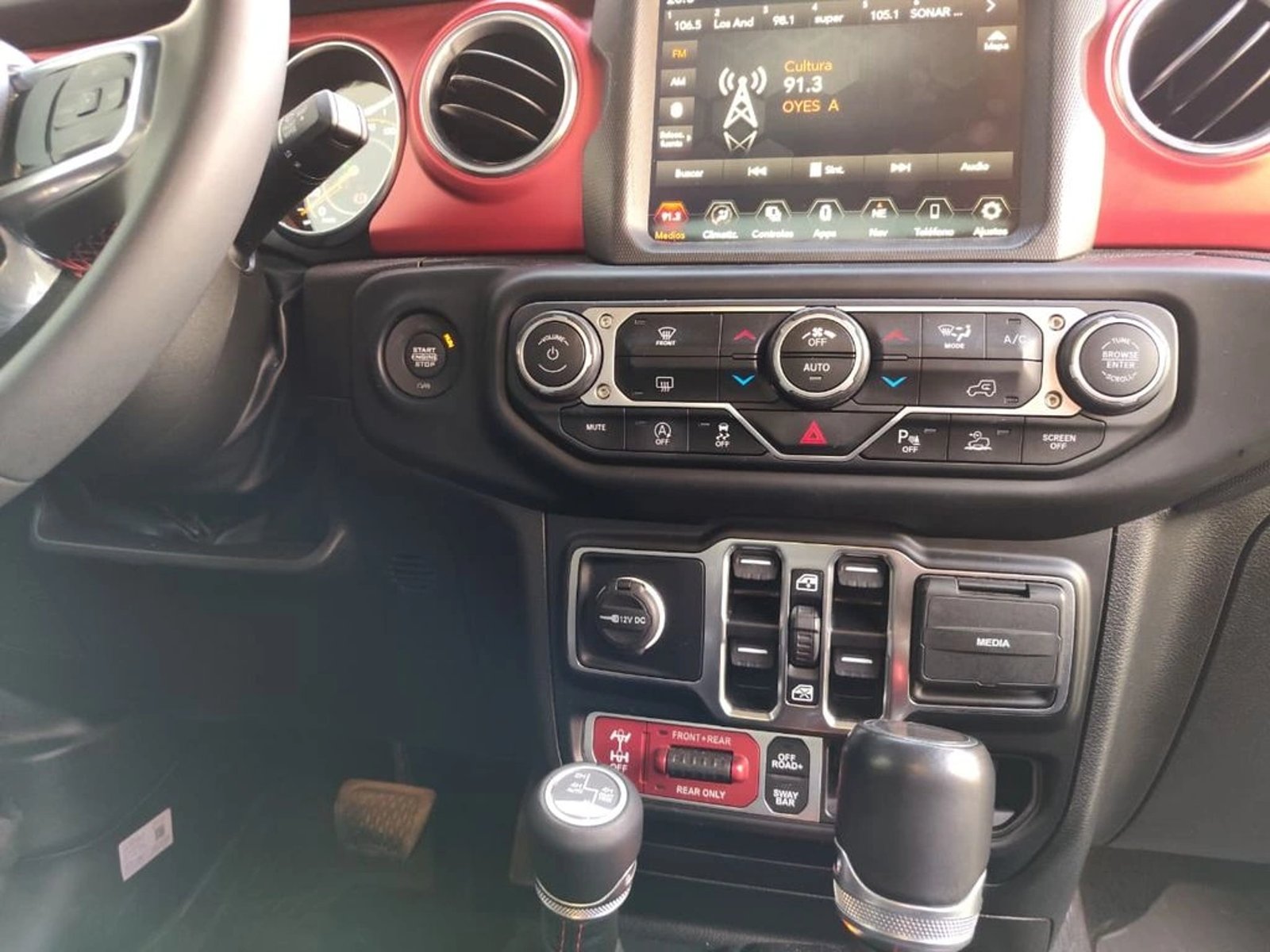 Jeep GLADIATOR RUBICON 2024 - Imagen 14 de 15