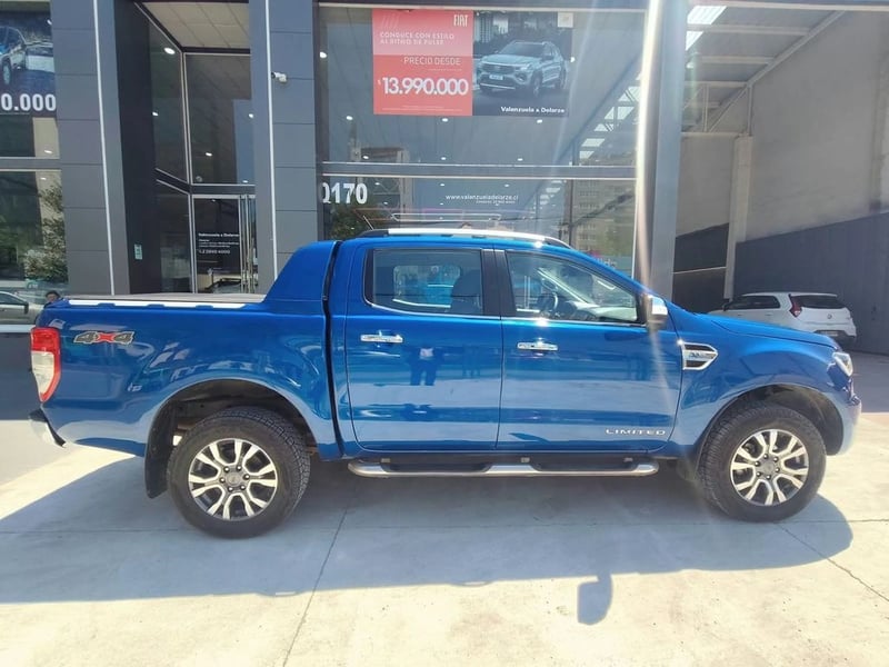 Ford RANGER Limited 4x4 3.2L 2023 - Imagen 4 de 16