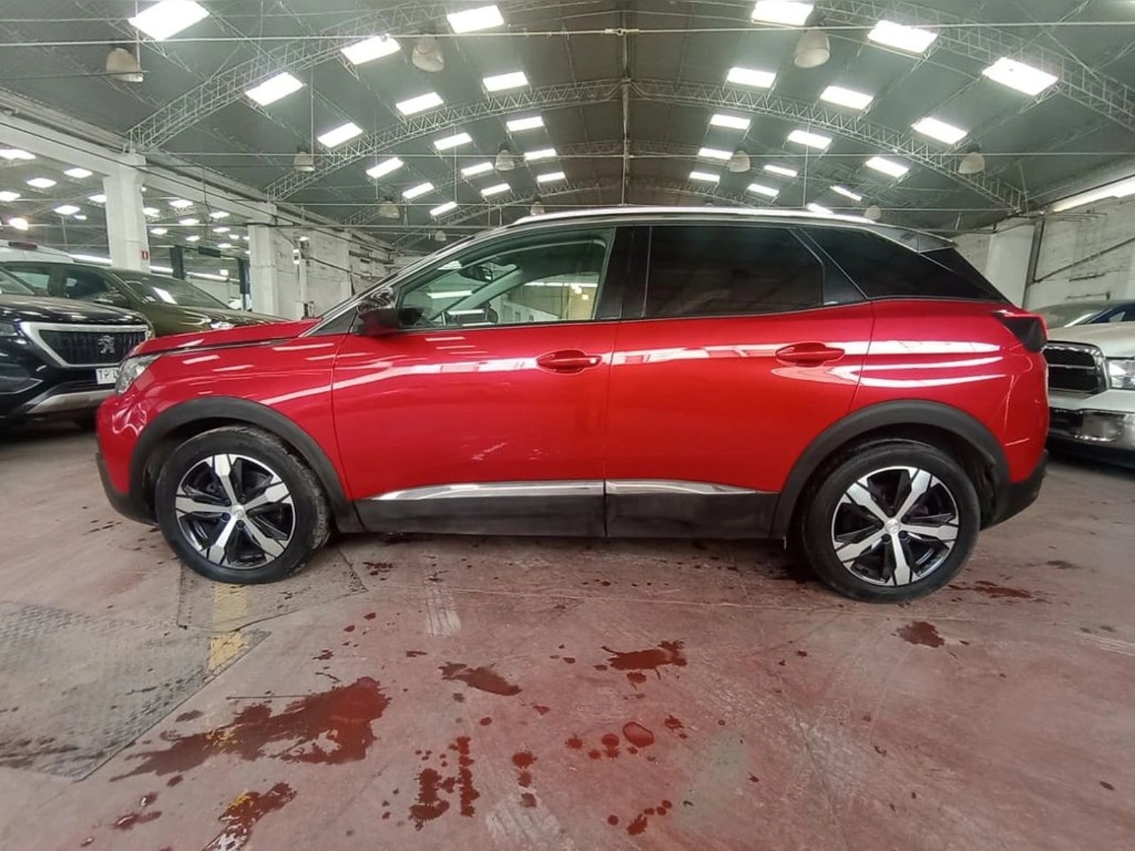 Peugeot 3008 ALLURE 165HP 1.6 AUT 2019 - Imagen 8 de 14