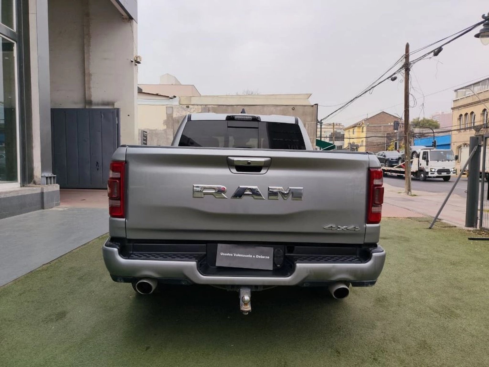 RAM 1500 LIMITED 5.7 AUT 2023 - Imagen 20 de 20