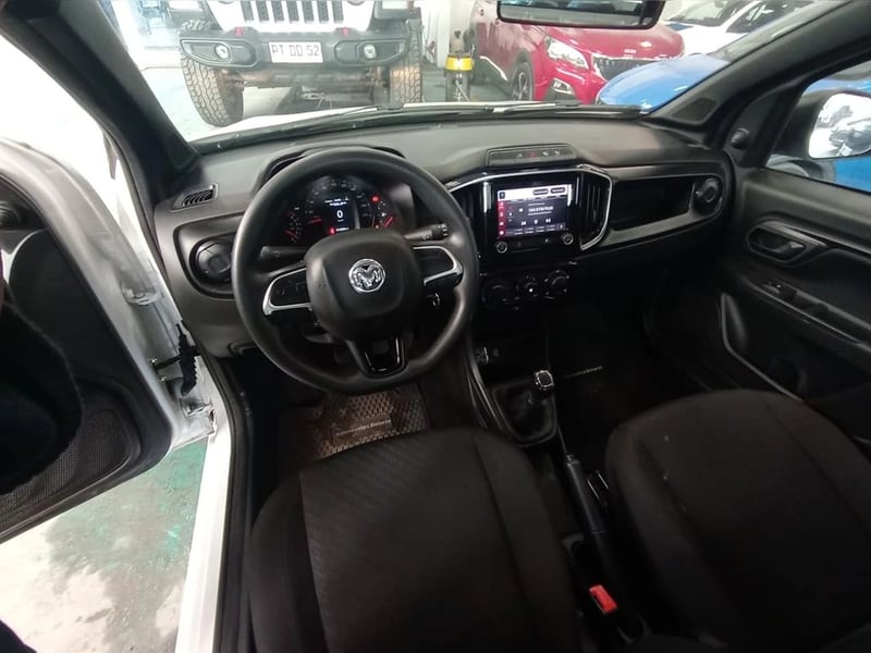 RAM 700 SLT CS 1.3 2025 - Imagen 13 de 13