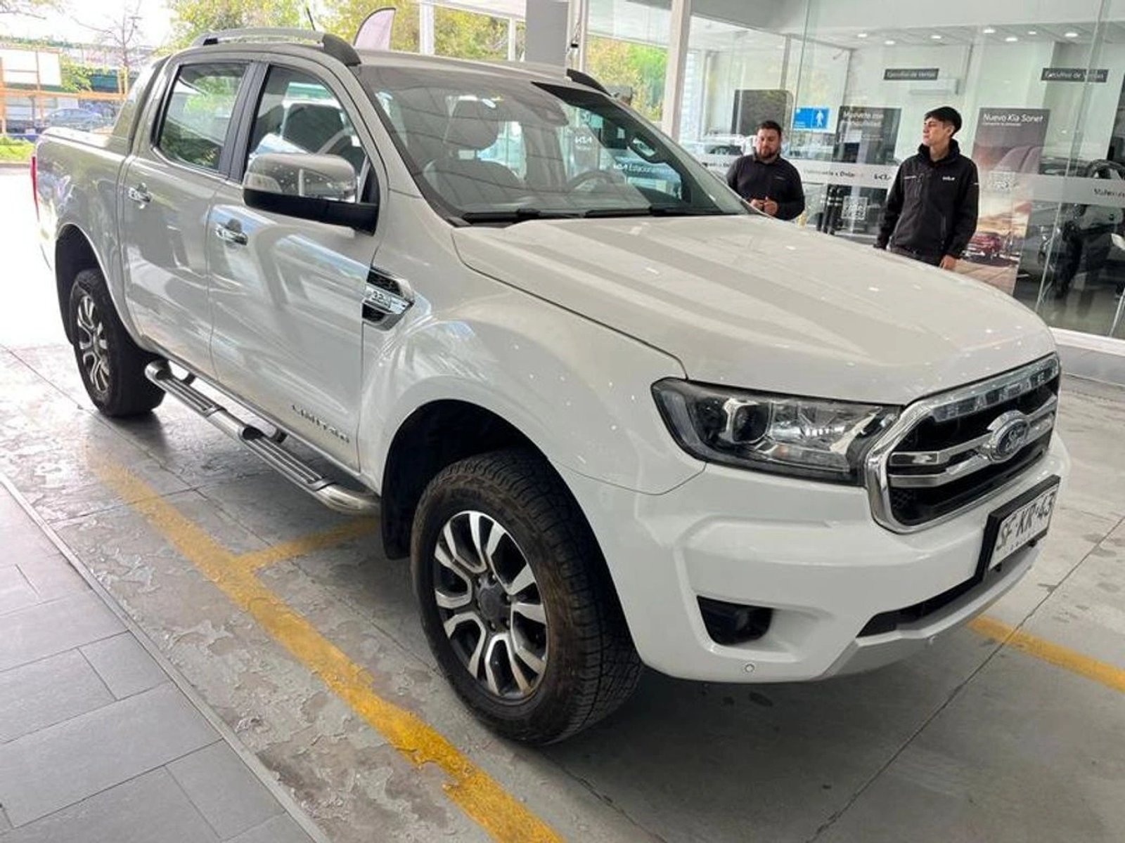 Ford RANGER XLT 4X4 3.2L AT 2023 - Foto 3 de 5