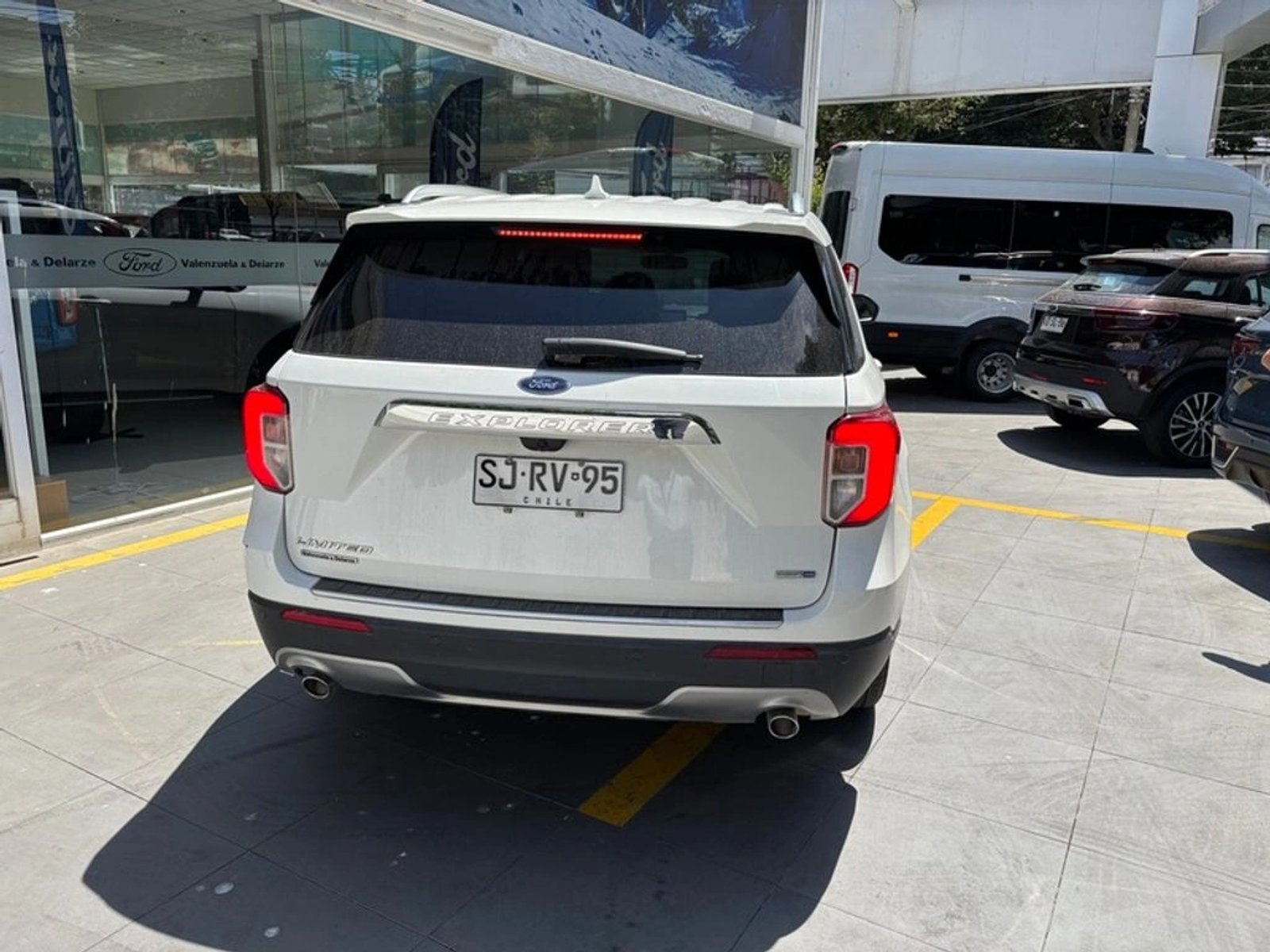 FORD EXPLORER LTD 2.3 AUT 2023 - Imagen 7 de 14