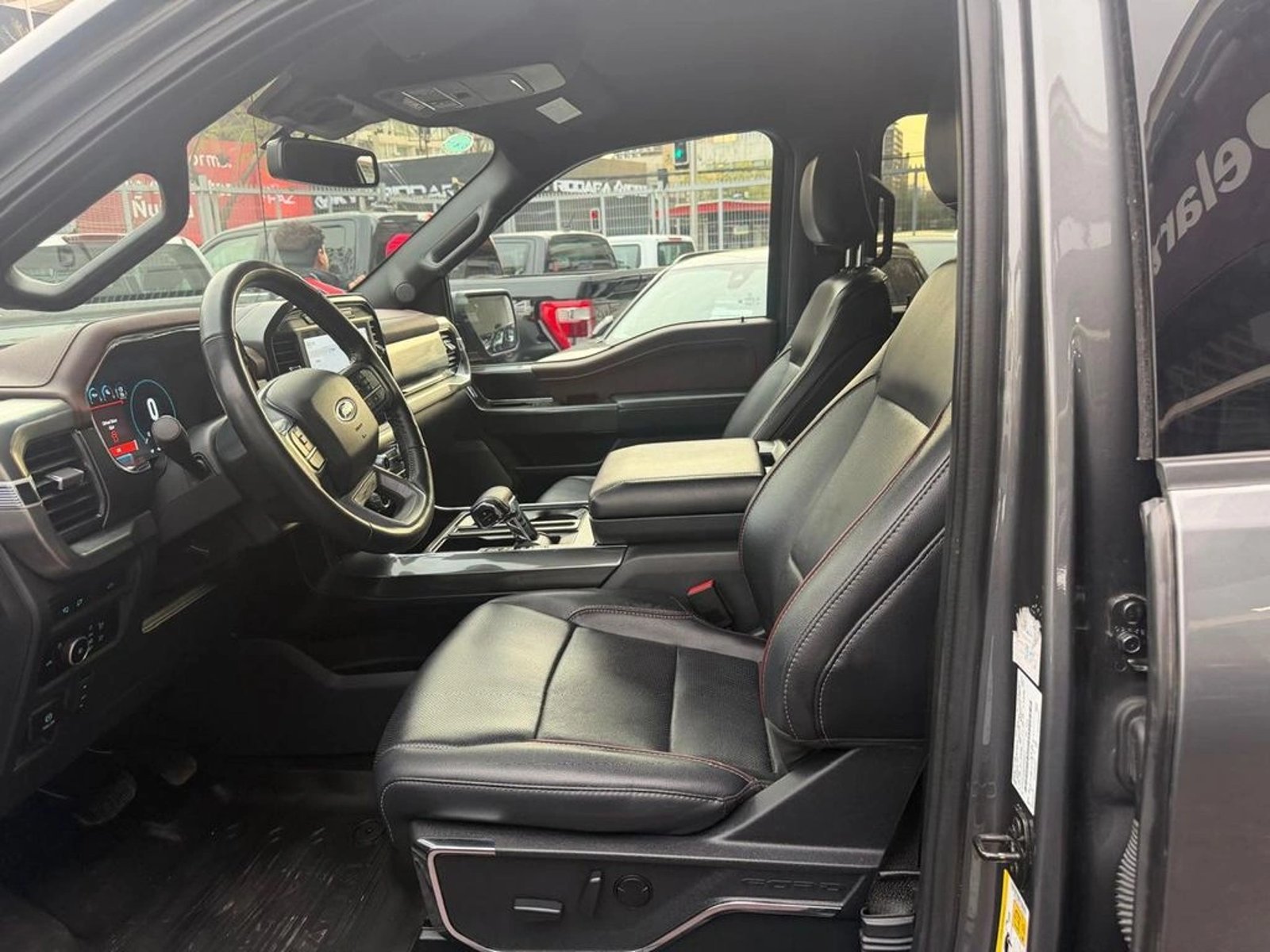 Ford F-150 5.0 LARIAT SPORT CC DOB. CAB. 4X4 AT 4P 2024 - Imagen 12 de 14