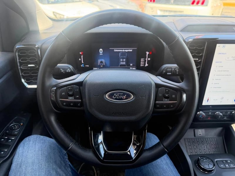 Ford RANGER XLT 4x4 2.0L AT 2025 - Imagen 9 de 11