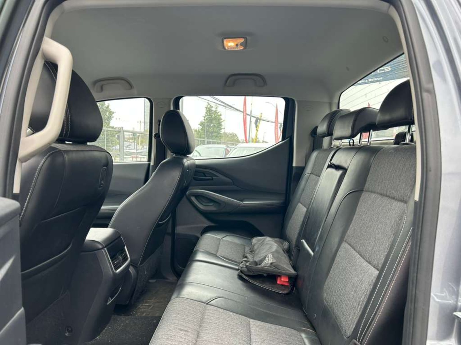 PEUGEOT LANDTREK Action4 BlueHDi 180 4x4 MT 2022 - Imagen 11 de 18