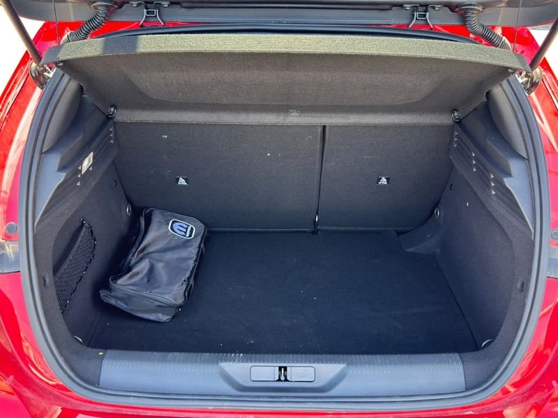 Peugeot 308 Allure Hybrid 136hp AT 2026 - Imagen 16 de 18