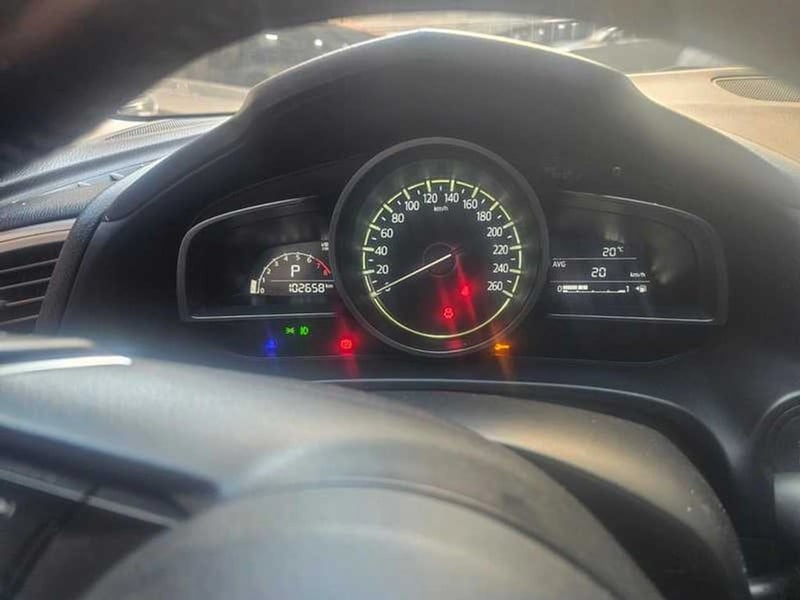 Mazda 323 SPORT V 2019 - Imagen 7 de 7