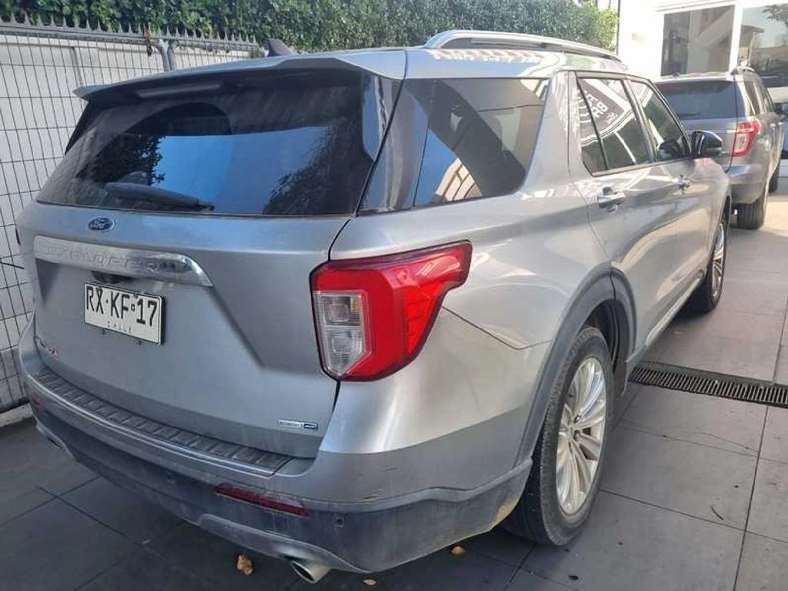 FORD EXPLORER Limited Ecoboost 2.3L 4x4 2022 - Foto 4 de 6