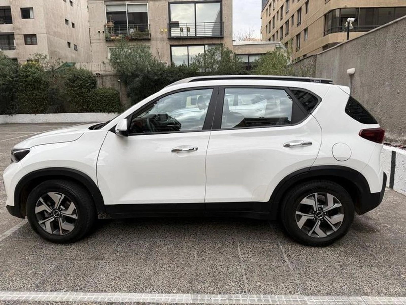 Kia SONET EX 1.5 2023 - Foto 3 de 5