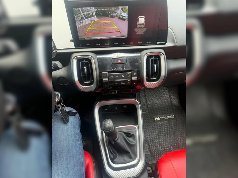 Kia SONET EX 1.5L 6MT(2110) 2023 - Imagen 9 de 13