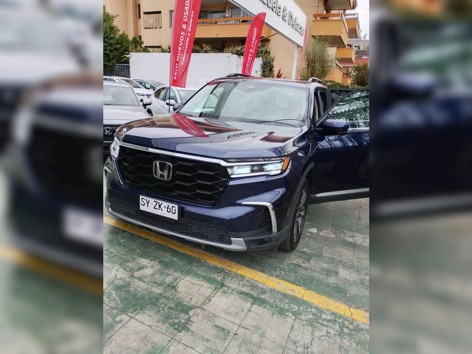 Honda PILOT TOURING 4X4 3.5 AUT 2023 - Foto 2 de 8