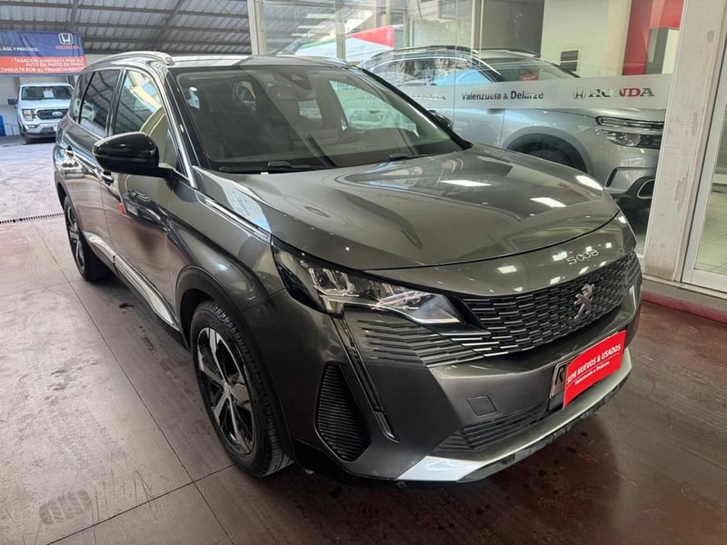 Peugeot 5008 Allure Pack 2022 - Imagen 3 de 13