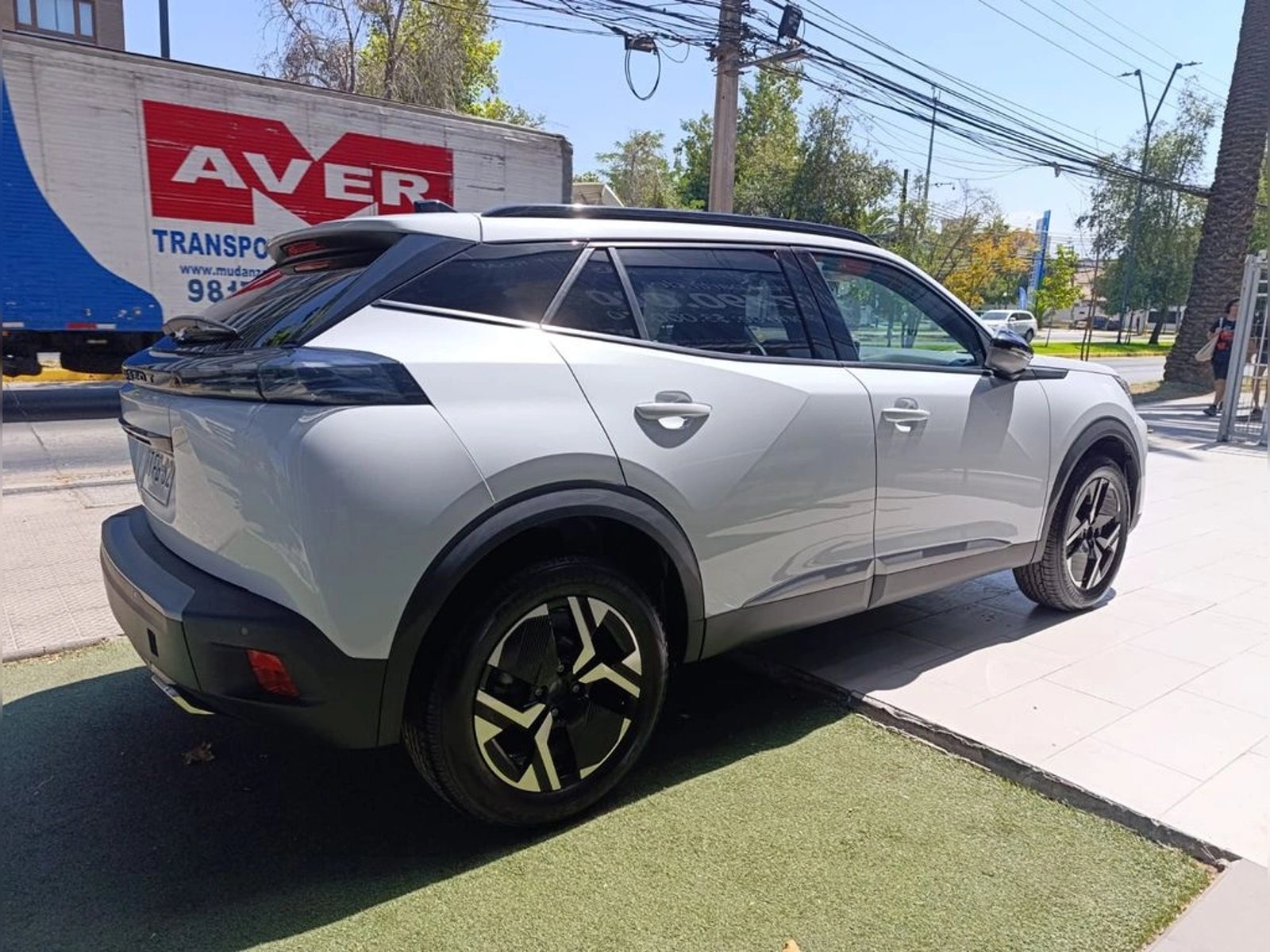 PEUGEOT 2008 MCA Allure Pack Puretech 130 2025 - Imagen 7 de 20