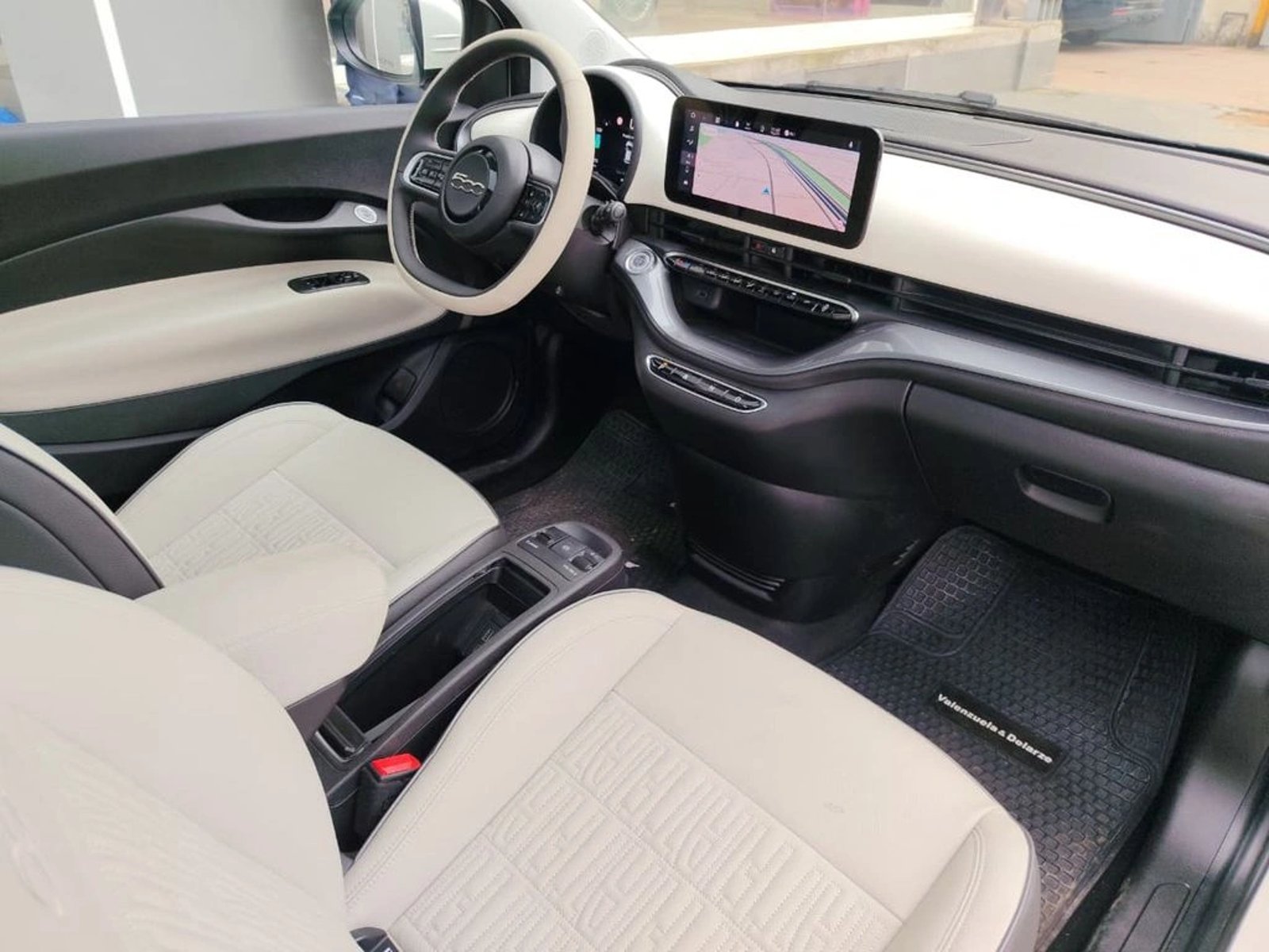 Fiat 500 E 2025 - Imagen 15 de 17