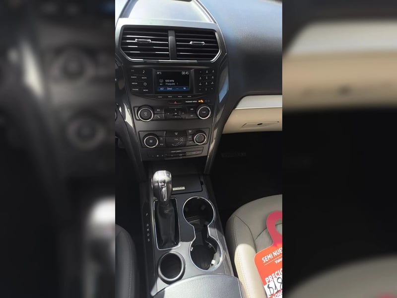 Ford EXPLORER 2.3 ECOBOOST 4X2 AT 5P 2019 - Imagen 6 de 9