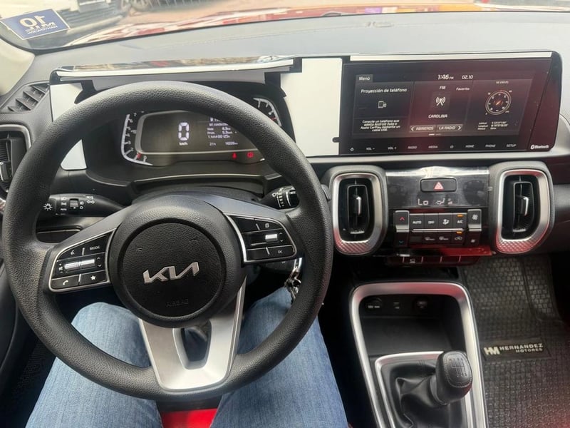 Kia SONET EX 1.5L 6MT(2110) 2023 - Imagen 8 de 13