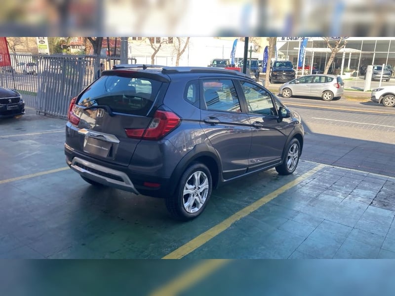Honda WR-V LX 2020 - Imagen 6 de 9