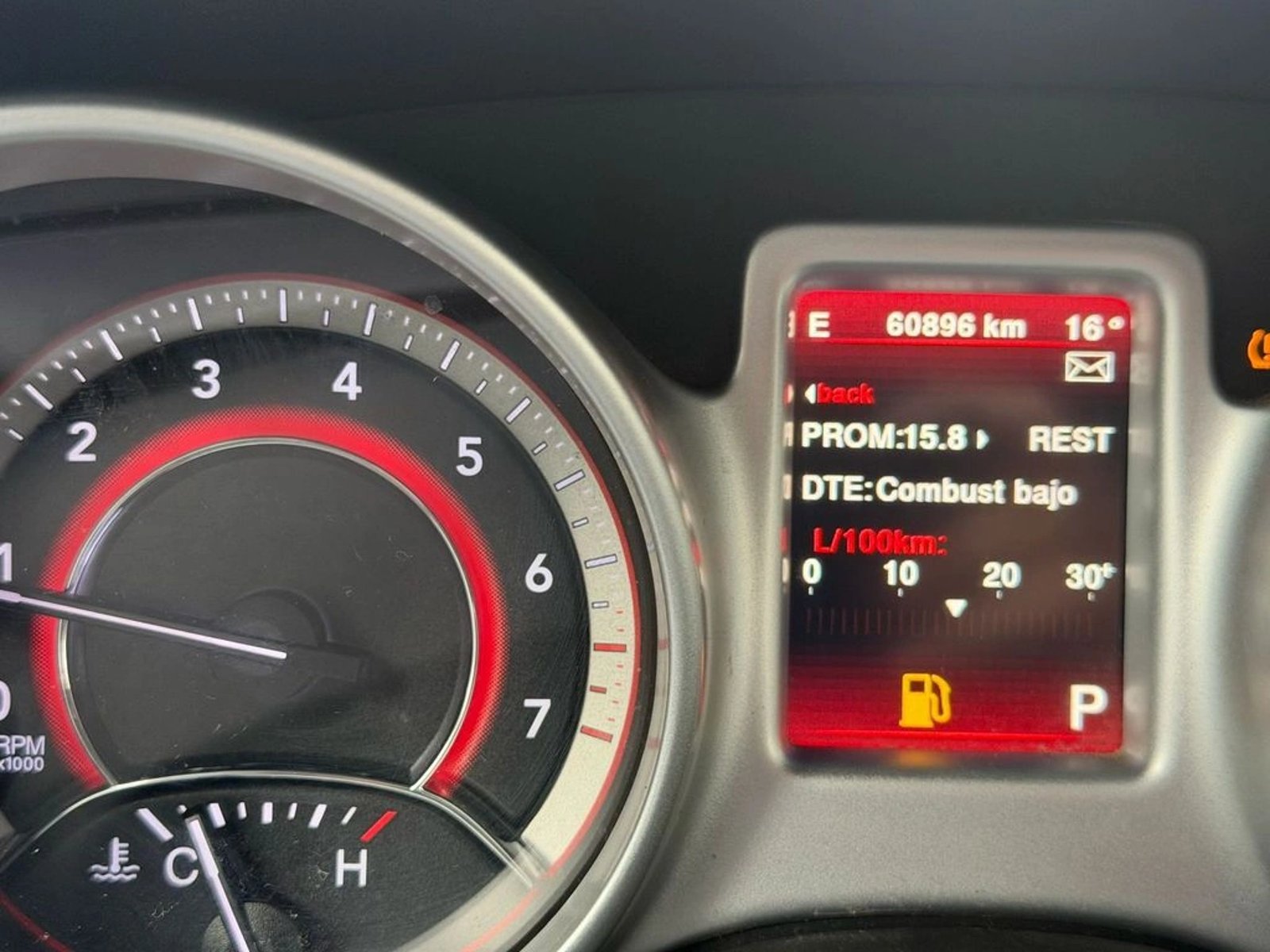 DODGE JOURNEY SE 2.4L AT 2019 - Imagen 9 de 16