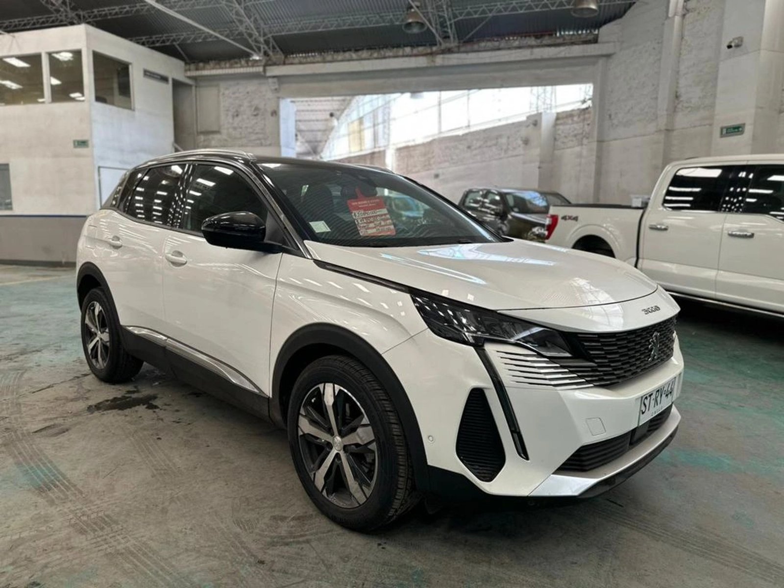 PEUGEOT 3008 ALLURE 165HP 1.6 AUT 2023 - Imagen 8 de 16