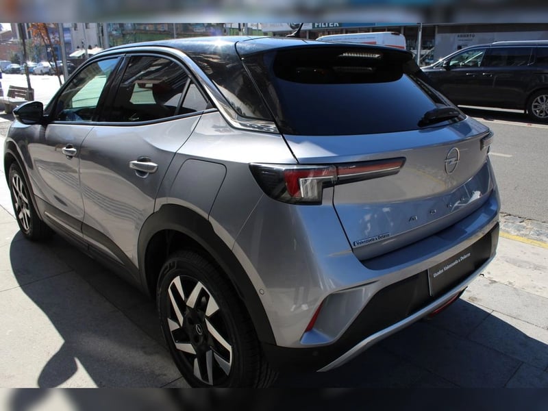 Opel MOKKA Elegance 2024 - Imagen 5 de 10