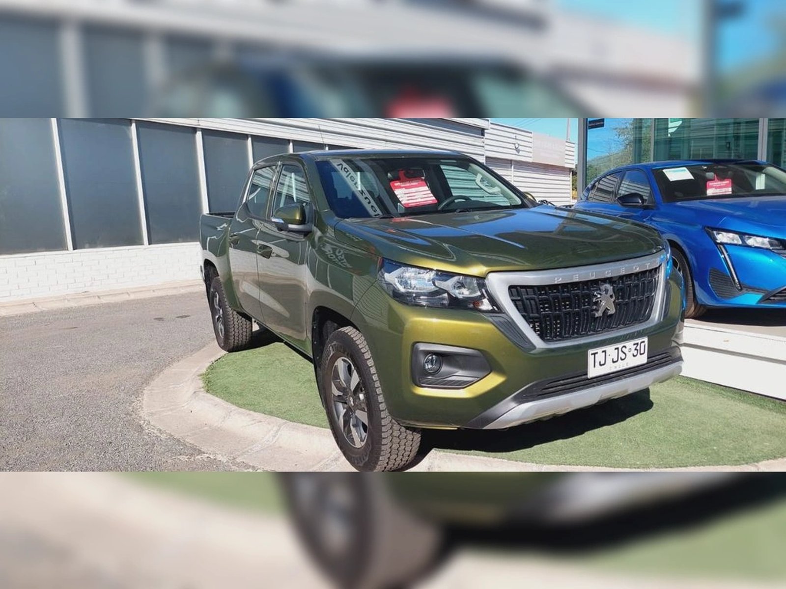 PEUGEOT LANDTREK Active BlueHDi 180 4x4 2024 - Imagen 3 de 12