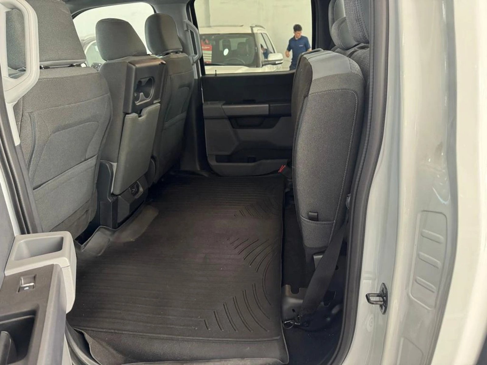Ford F-150 XLT 3.3 AUT 4X2 2024 - Imagen 10 de 13