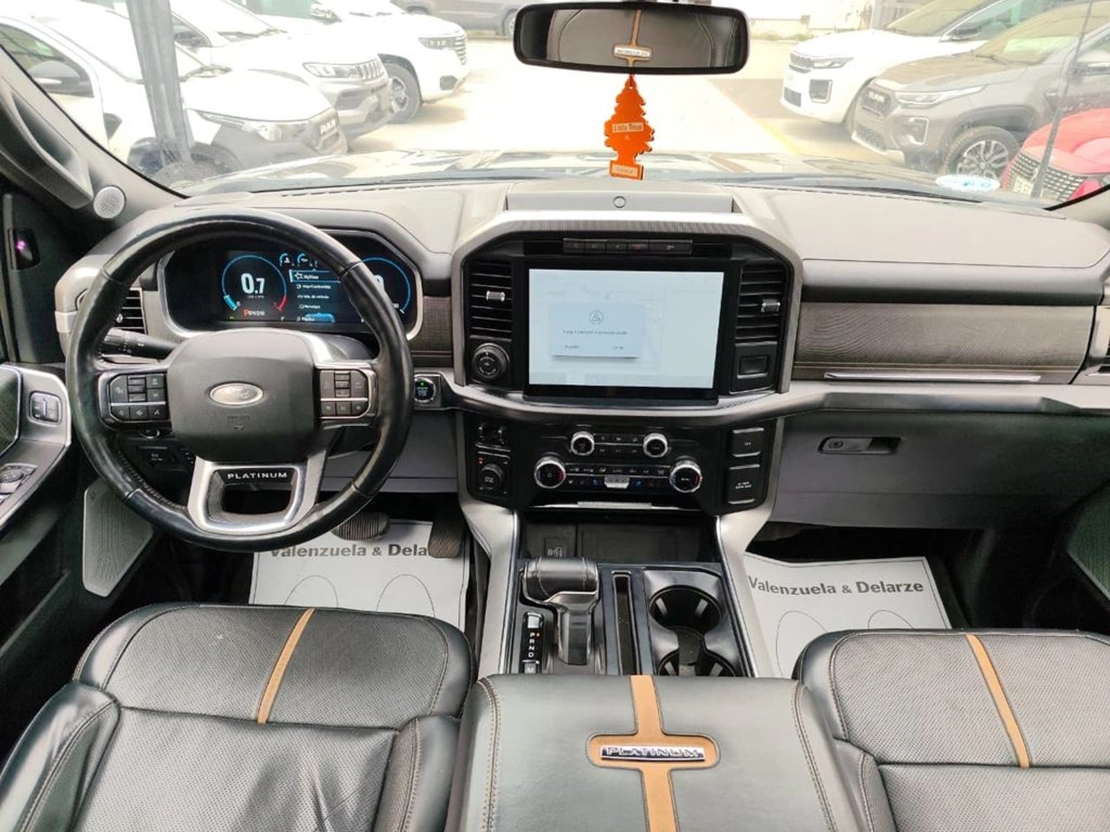Ford F-150 Platinum 4WD AT 2023 - Imagen 14 de 17