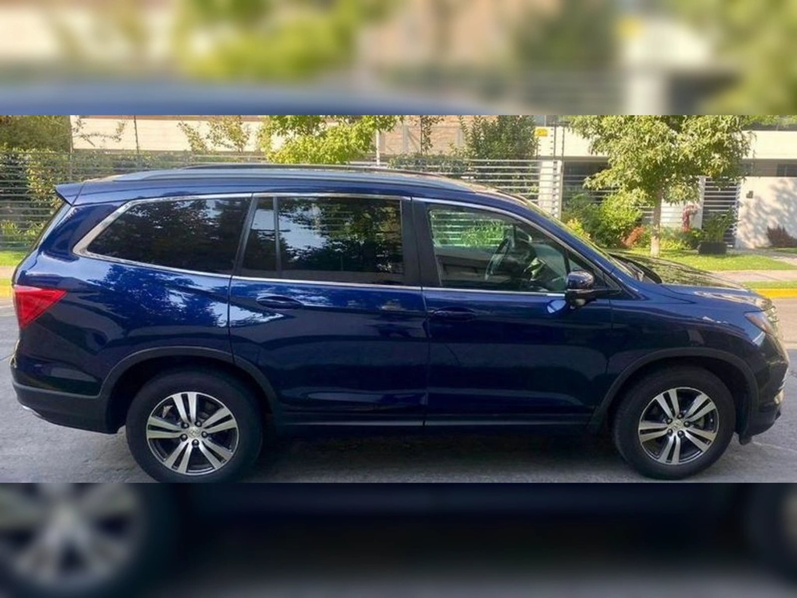 Honda PILOT TOURING 3.5 AUT 4X4 2022 - Imagen 4 de 5
